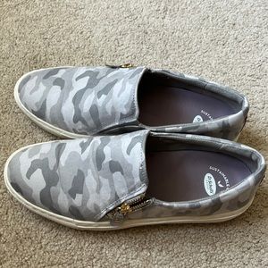 Dr. Scholl’s No Chill Slip-on Camo Sneakers size 8.5